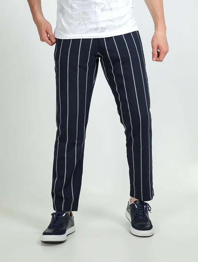 Pantalon chino à rayures